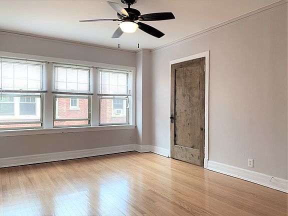 3rd image of 1427 W Chase Ave APT 3C