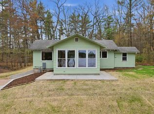 E1875 DOEDE LANE, Iola, WI 54945