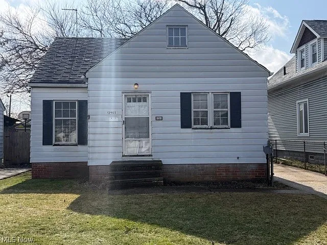 12905 Sprecher Ave photo 1