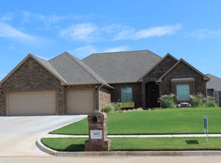 1412 Creekside Drive, Marlow, OK 73055