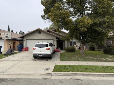 1888 Pyramid Avenue, Tulare, CA, 93274