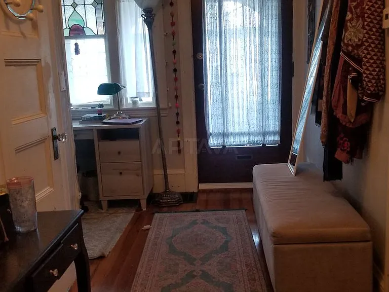 27 Warner St #1 — Photo 14