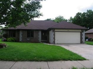 2869 S Timbercreek Ave, Springfield, MO 65807