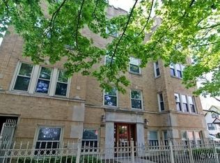 3357 W Belle Plaine Ave APT 3, Chicago, IL 60618