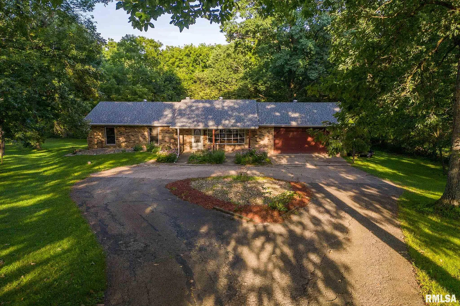 3855 Sunset Dr photo 1