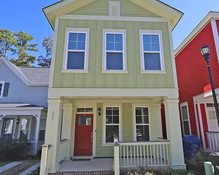 307 Saint Anns Aly — Photo 1
