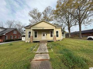 405 Academy St, Farmerville, LA 71241