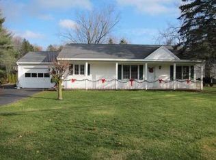 49 Clark Rd, Andover, MA 01810