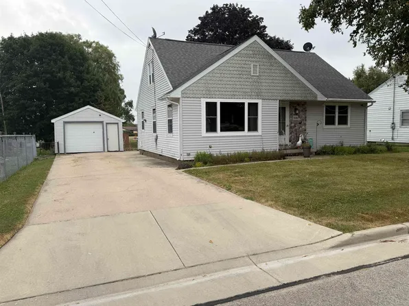 516 Church St, Brownsville, WI 53006