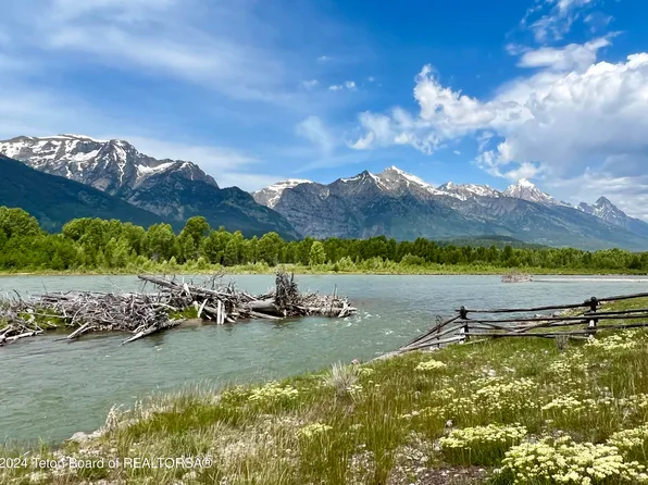 15 Elk Camp Rd #35, Jackson, WY 83001