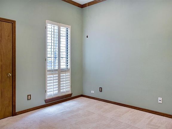 5th image of 6010 Millwood Dr