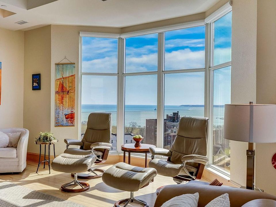 1st image of 1313 North Franklin PLACE #901