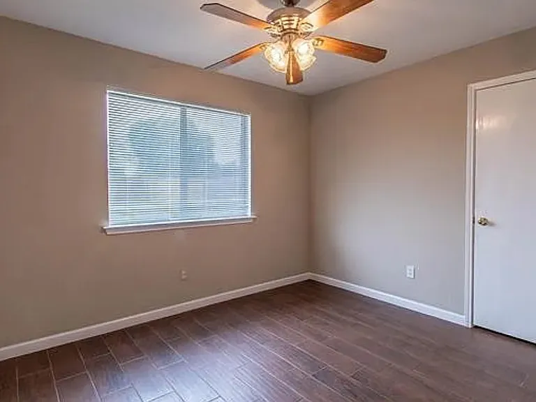 816 W Colony Dr — Photo 14