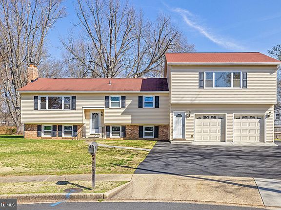 3rd image of 7501 Lund Ct