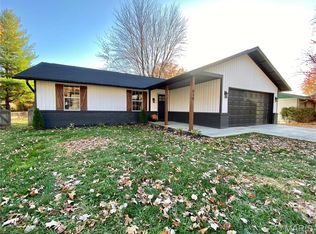 414 Bunker Hill Dr, Collinsville, IL