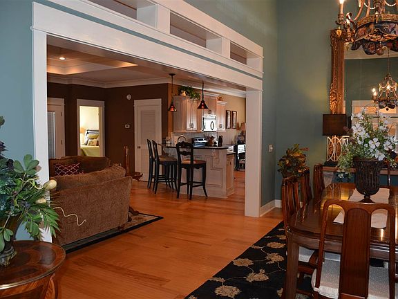 3rd image of 133 Brookwood Dr