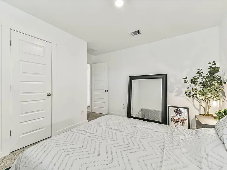 2621 Mackinac Bay Dr — Photo 25