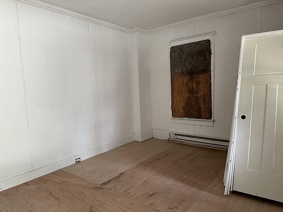 3rd image of 2441 S Church St