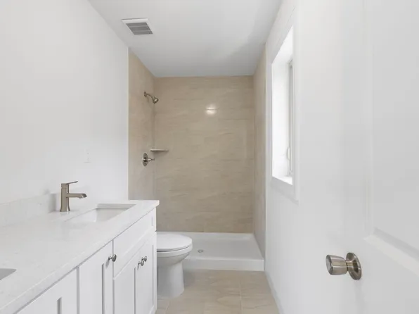 1372 Forest Hill Road image 19 of 26