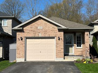 284 Exmouth Cir, London, ON N5V 5G6