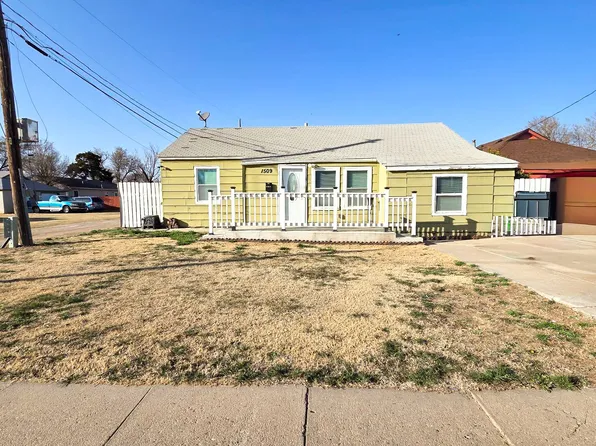 1509 Saint John St, Garden City, KS 67846