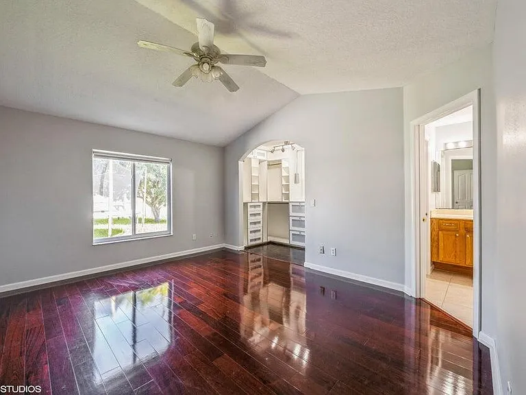 5493 NW Evanston Ave — Photo 5