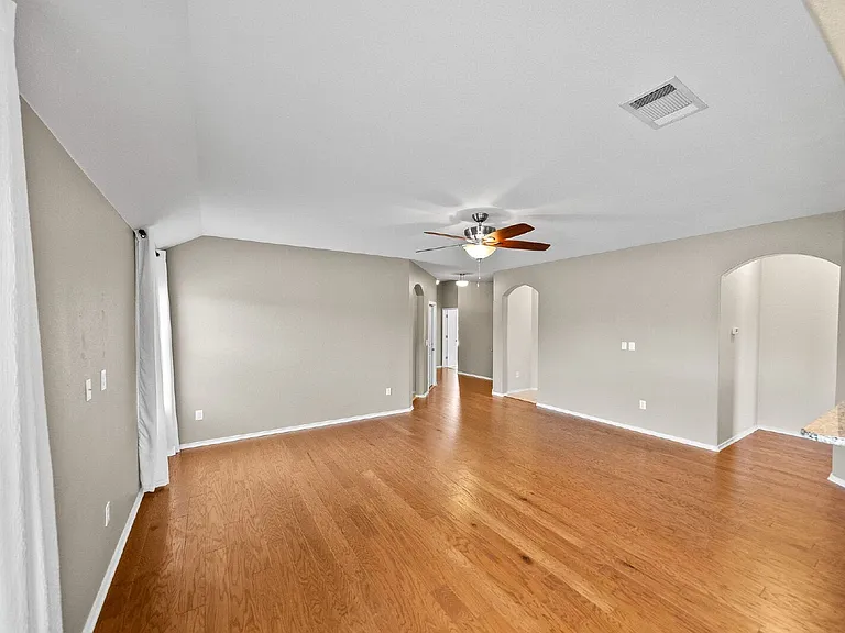 6097 Heron Dr — Photo 7