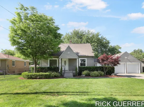 1261 36th St SE, Grand Rapids, MI 49508