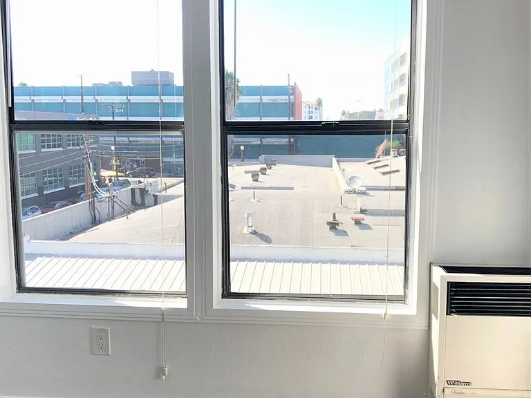 Adams Hill Lofts — Photo 18