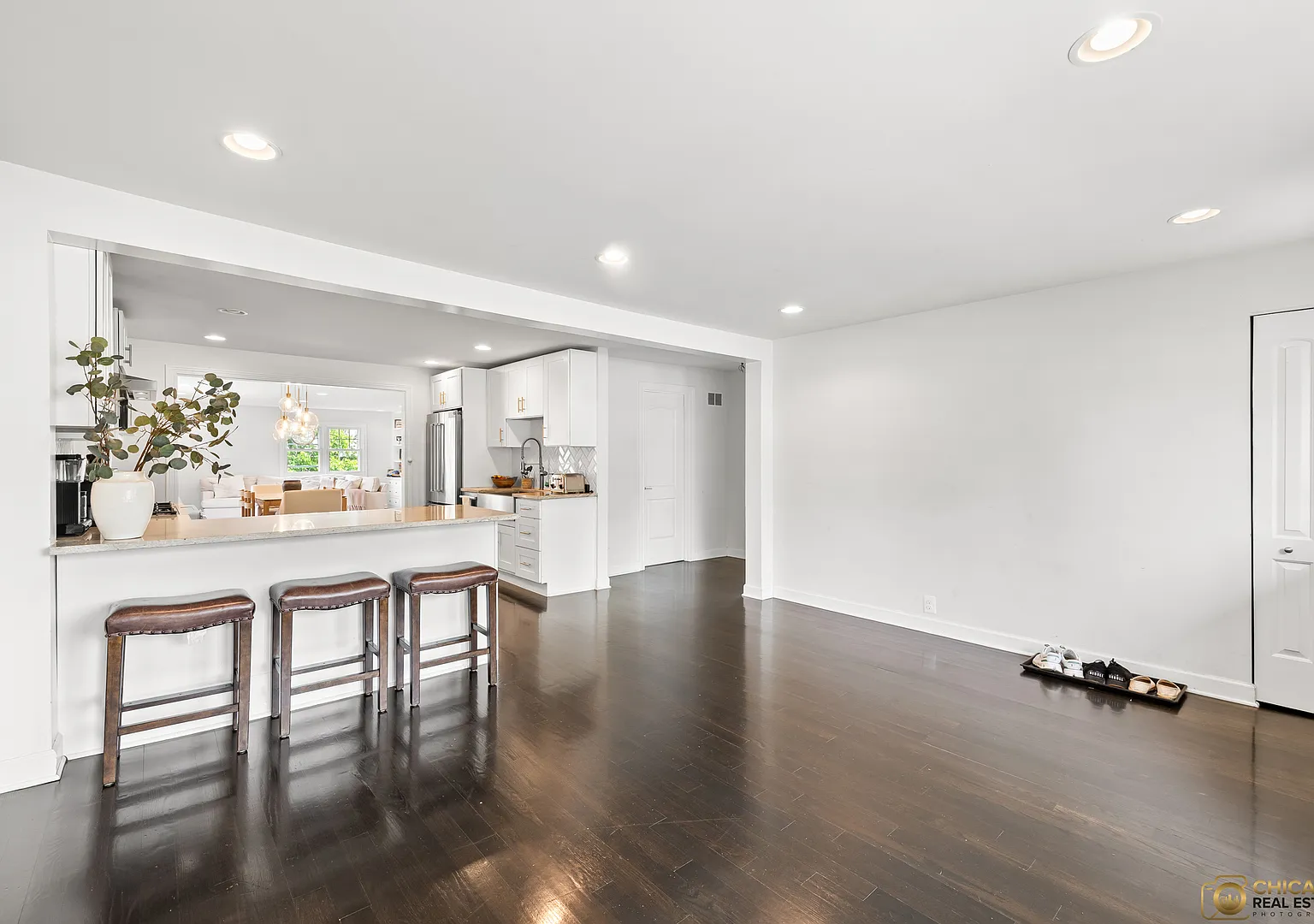 3 bed, 1661 sqft, $2,700 — Photo 3