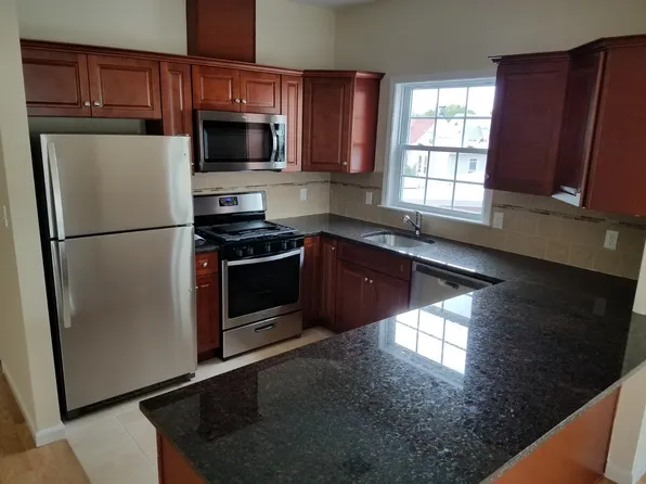 112 N 2nd St Floor 2, Harrison, NJ 07029