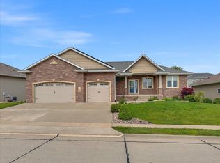 2280 Julia Dr, Dubuque, IA 52002