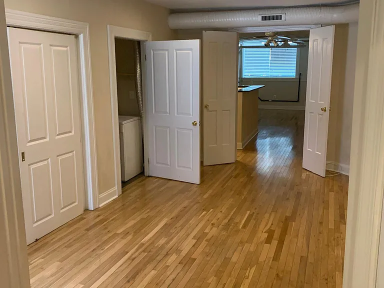 2105 N Charles St #1 — Photo 11