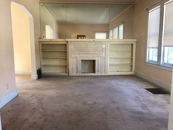 3rd image of 1521 Elmwood Ave