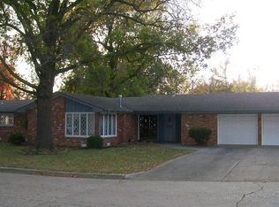 315 N Garfield Ave, Chanute, KS 66720