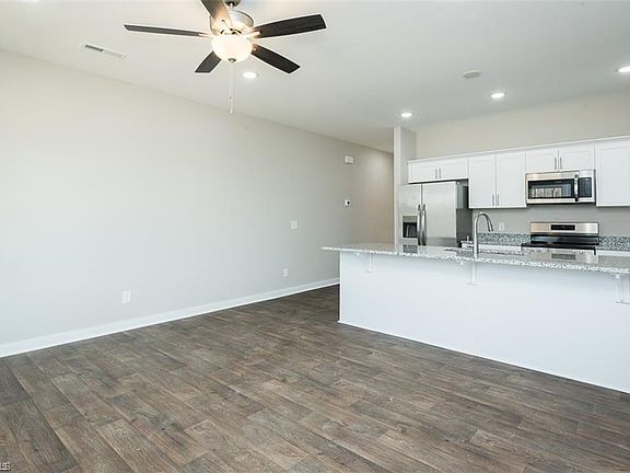 4th image of 510 Stokesburg Rd #B