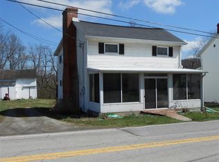 585 Lone Pine Rd, Washington, PA 15301