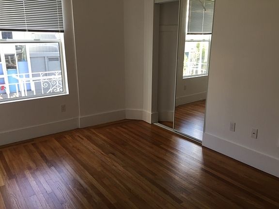 4th image of 1450 California St #302