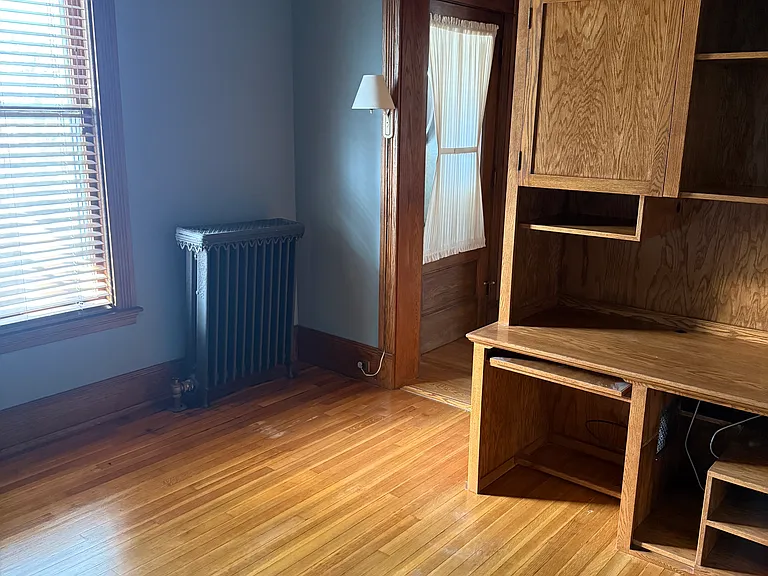 344 College Ave SE — Photo 8