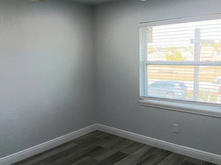 14506 Tamiami Trl — Photo 14