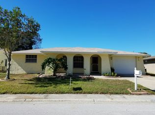 7507 Holly Lake Ln, New Port Richey, FL 34653