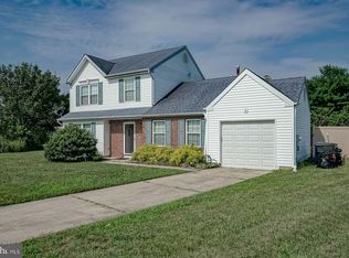 6 Laurel Ct, Clayton, NJ 08312