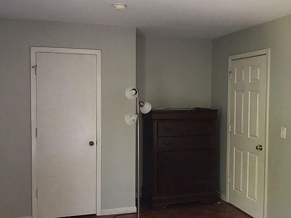 4th image of 1190 Cove Dr #150C