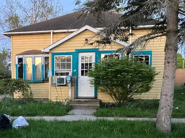 226 N East St, Cheboygan, MI 49721