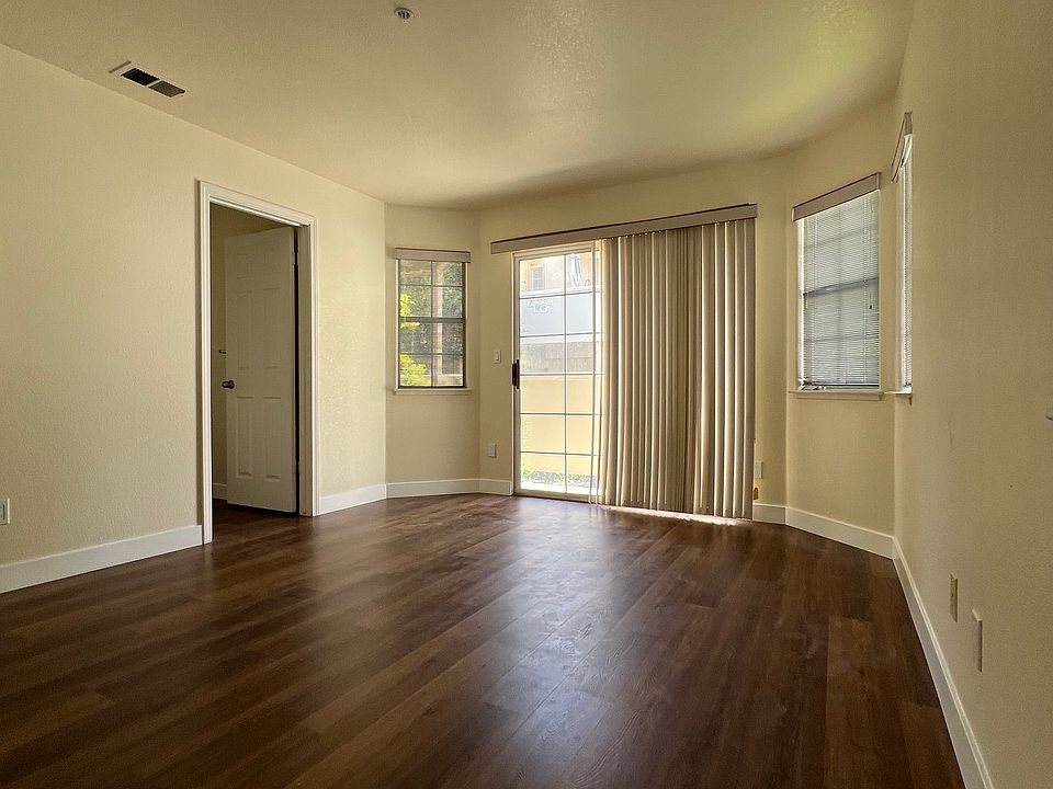 1st image of 4173 El Camino Real APT 27
