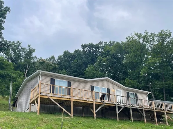 318 Madison St, Ellenboro, WV 26346