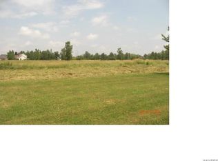 10200 Shamus Ln, Clarence, NY 14031