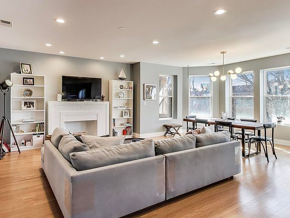 2nd image of 1436 W Elmdale Ave #4