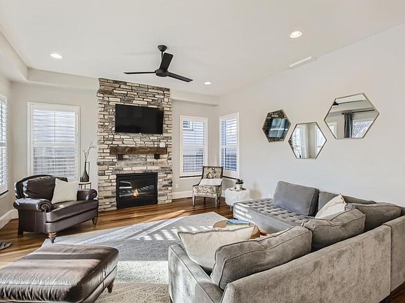 4th image of 4528 Sprucedale Pl