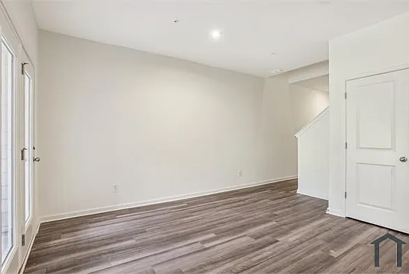 2582 Grey Hawk Dr — Photo 12